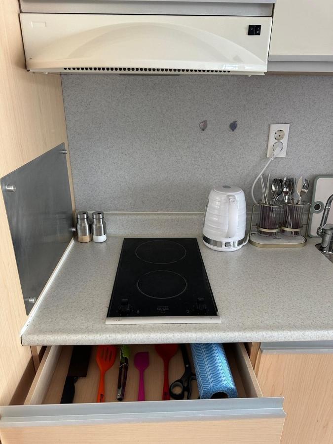 Hongdae Guesthouse 1Min From Hongik Uni Station Exit #1 Seoel Buitenkant foto