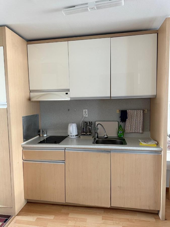 Hongdae Guesthouse 1Min From Hongik Uni Station Exit #1 Seoel Buitenkant foto