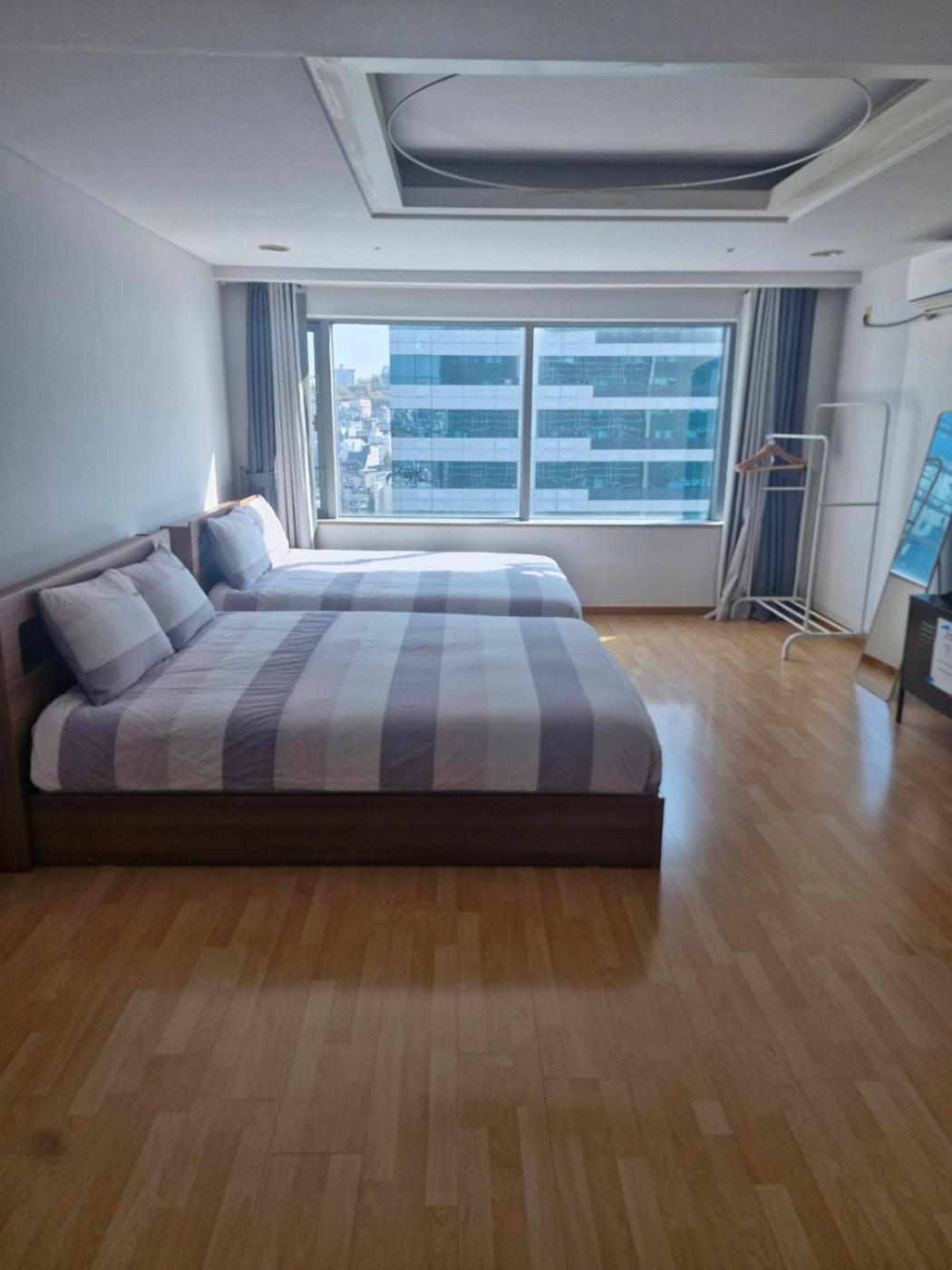 Hongdae Guesthouse 1Min From Hongik Uni Station Exit #1 Seoel Buitenkant foto